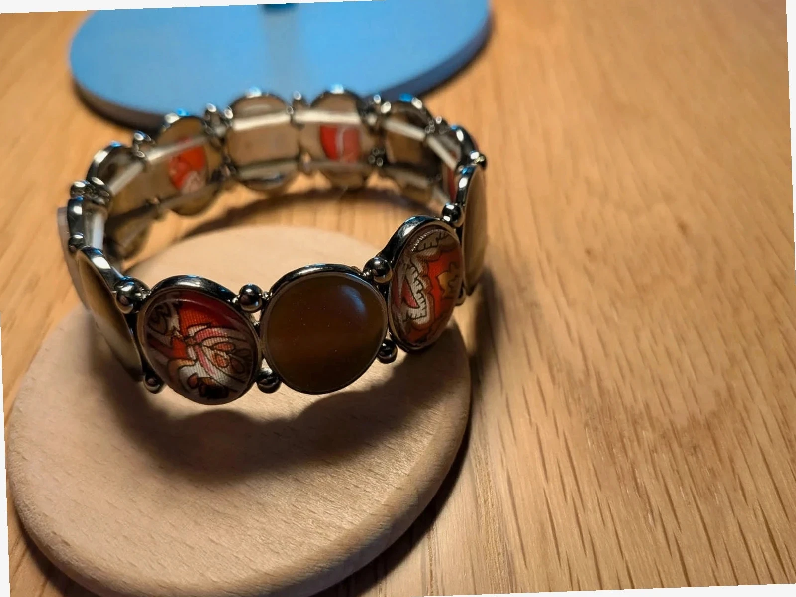 Stunning silver-tone paillette and reflective fantasy bracelet – photo 3